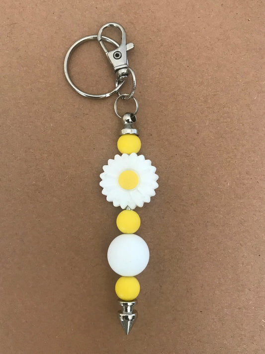 Daisy Beaded Keychain