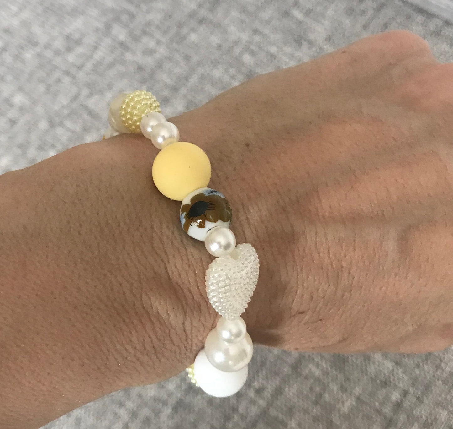 Yellow & White Sunflower, pearl, Rhinestone Elasticated Bracelet (S/M) with heart