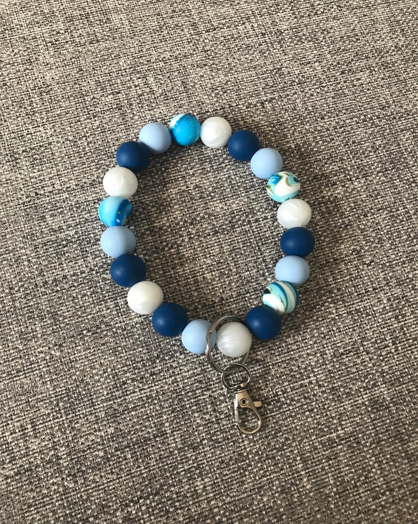 Beaded Wristlet Keychain - Blue & White Marble