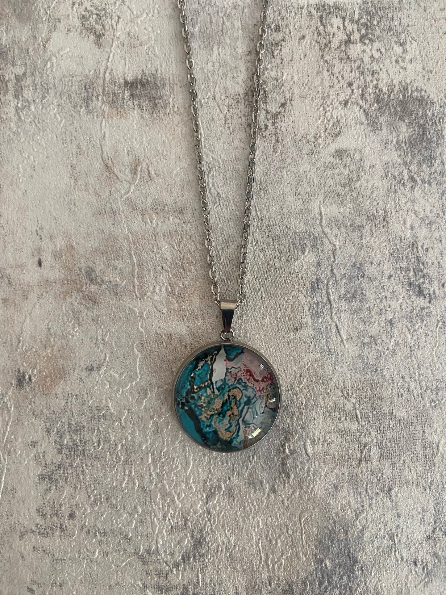 Elegant Liquid Art Coloured 2cm Silver Pendant Necklace (45cm chain) 10 Variations