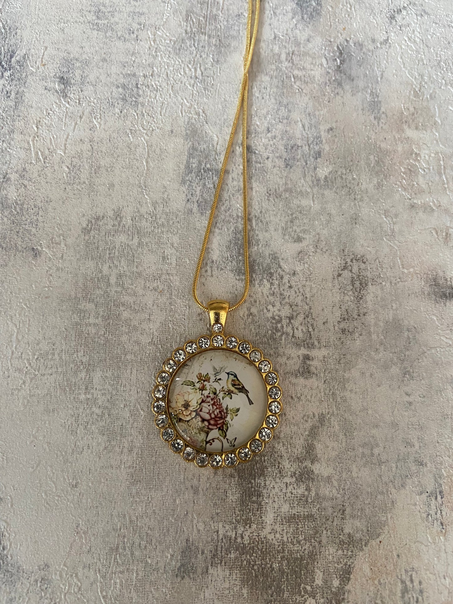Dazzling & beautiful large gold bird pendant 3x3cm Pendant (60cm chain); 7 Variations