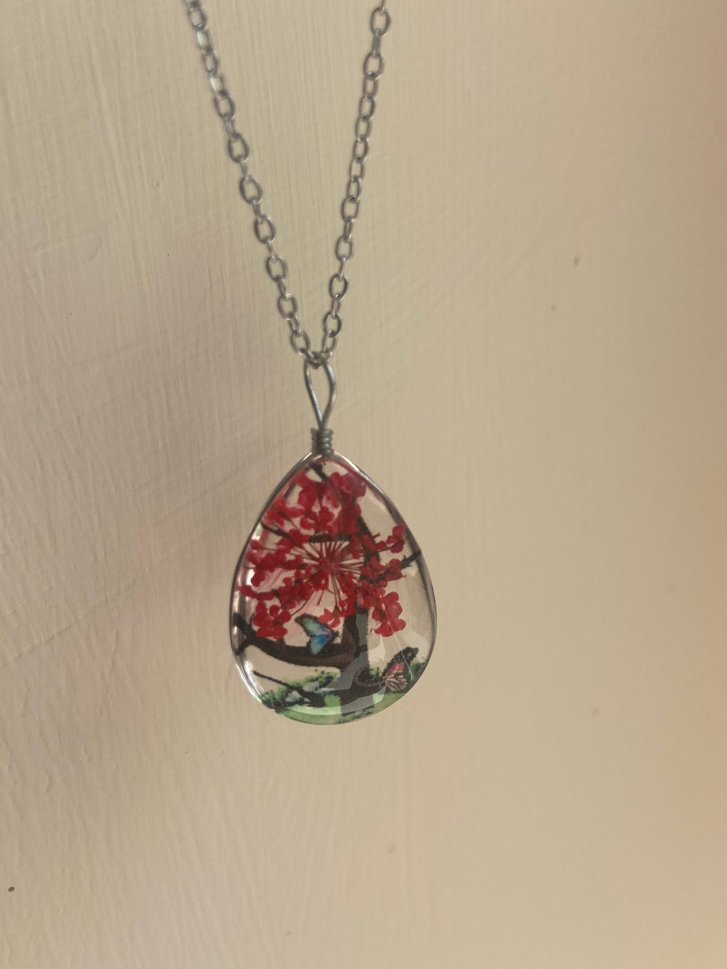 Star Dried Flower Transparent Glass Silver 2.5x1.75cm Teardrop Pendant (45cm chain) 6 Variations