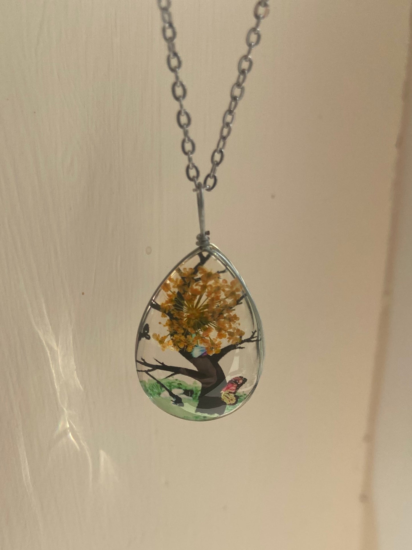 Star Dried Flower Transparent Glass Silver 2.5x1.75cm Teardrop Pendant (45cm chain) 6 Variations