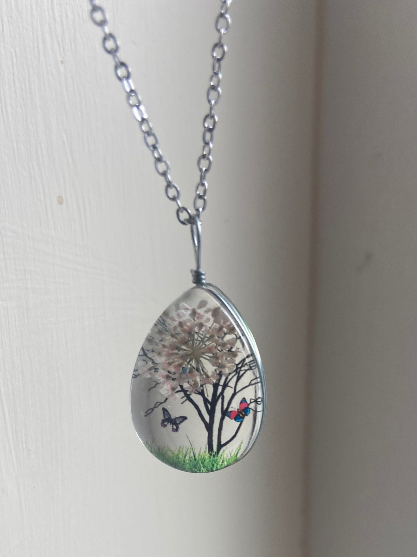 Star Dried Flower Transparent Glass Silver 2.5x1.75cm Teardrop Pendant (45cm chain) 6 Variations