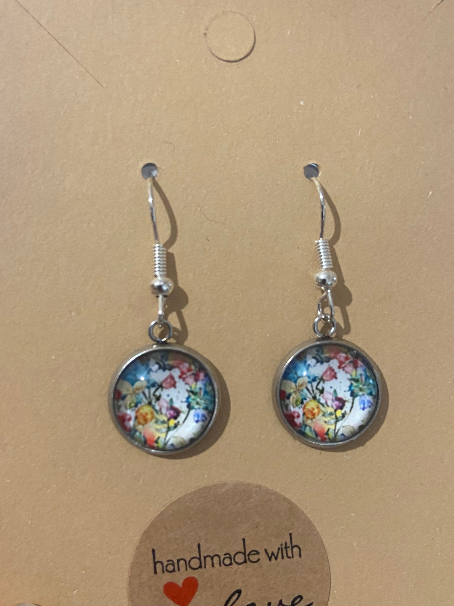 Dazzling & beautiful large floral pendant & Earring Set