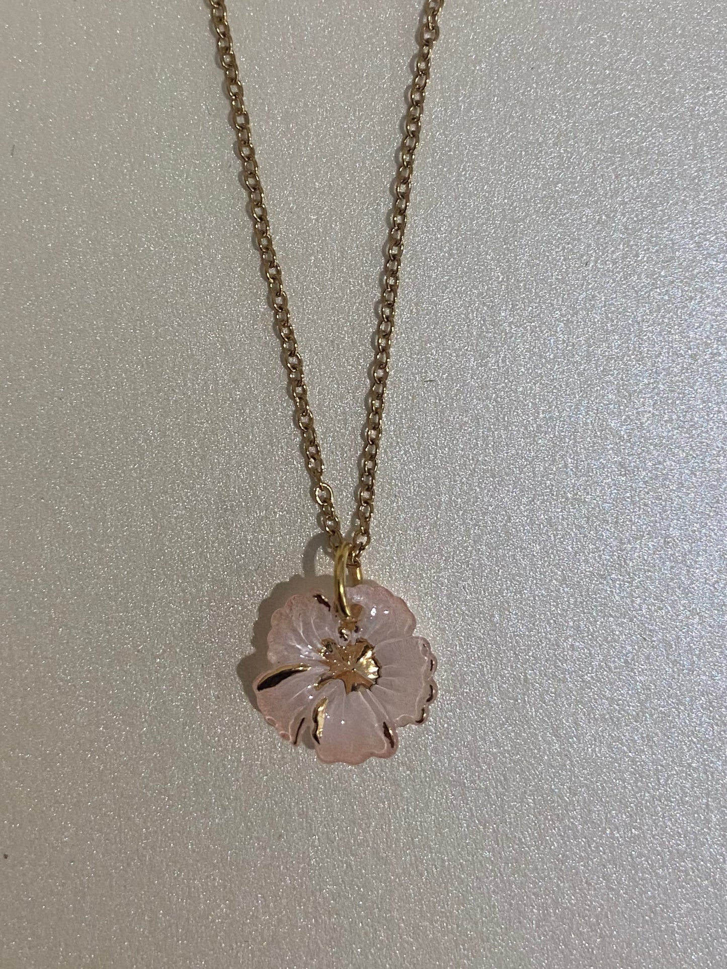 Beautiful Gold/Beige Flower Gold Necklace & Earring Set