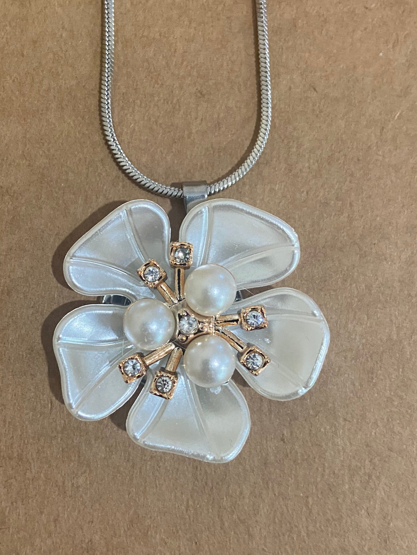 Pearlescent White Flower with White Pearls & Dimontes