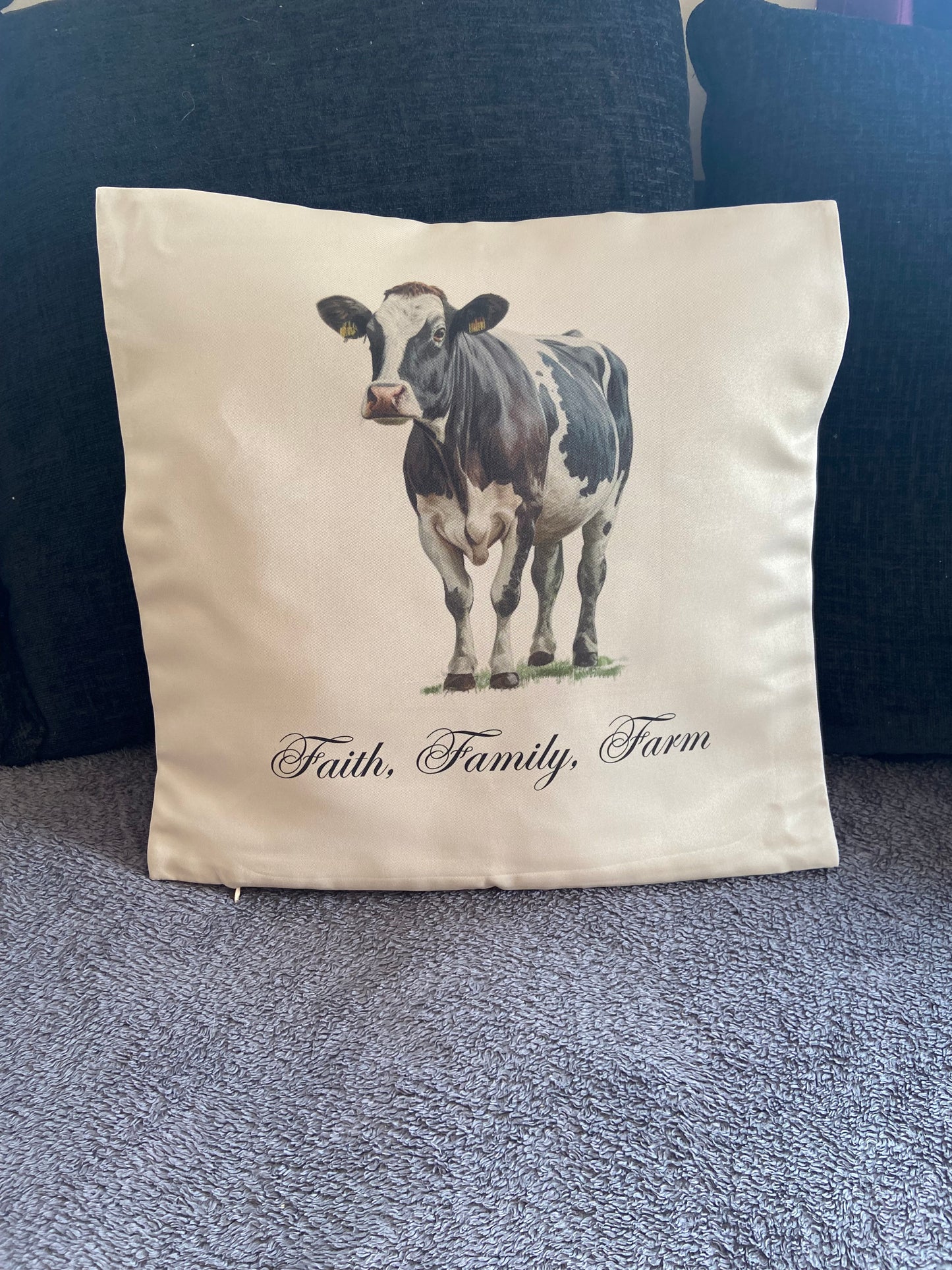 Cushion Cover 45x45cm Faith, Family, Farm Fresion Cow
