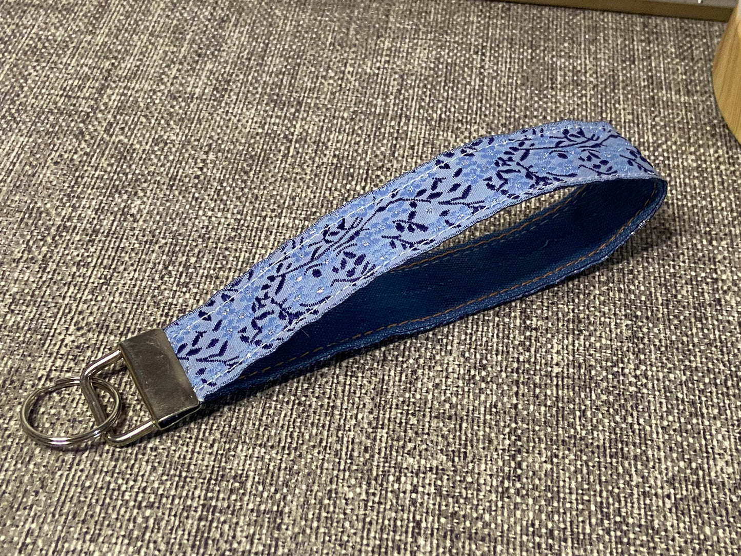 Keychain Wristlet - Blue Floral