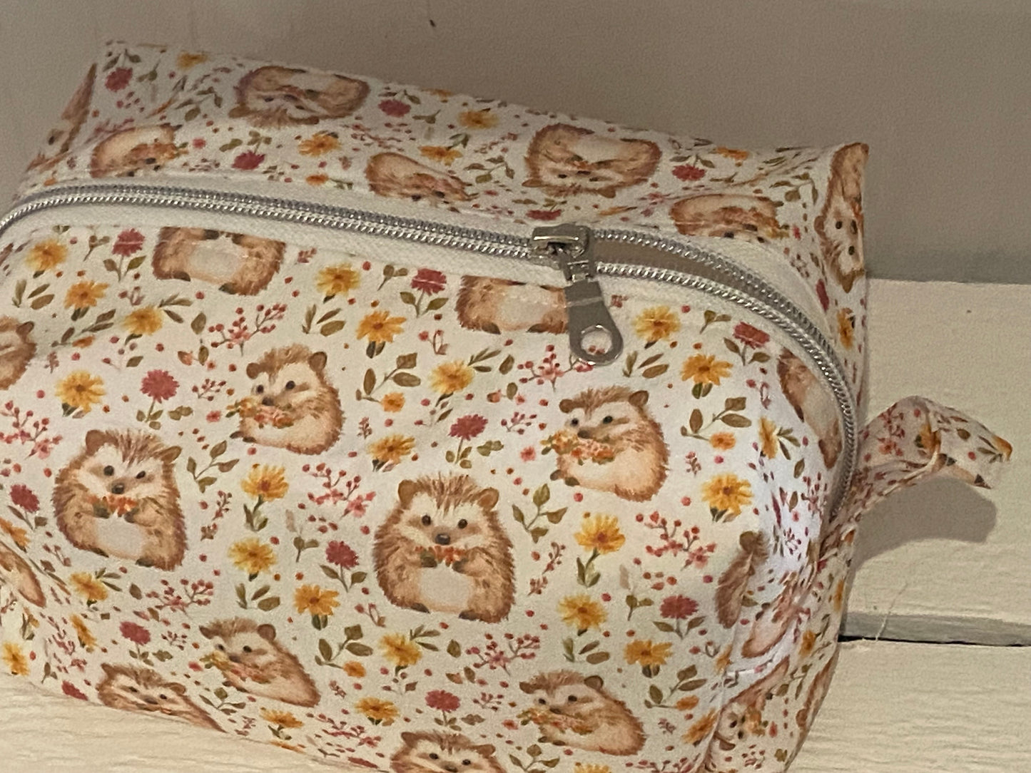 Boxy Pouch - Medium - Hedgehog