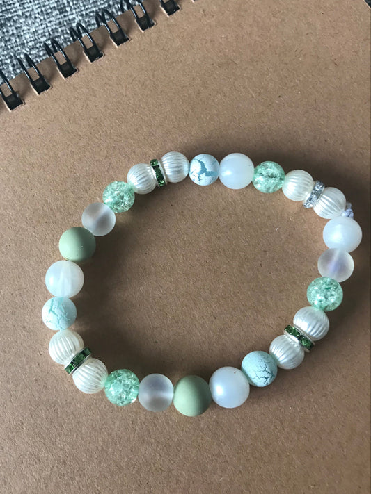Spring Green, pearl, Rhinestone Elasticated Bracelet (S/M)