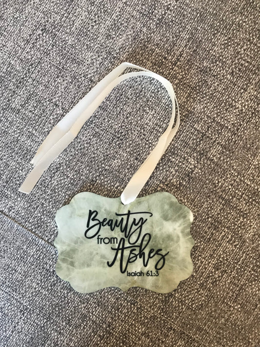 Grave Hanging Tag 10.5x7.5cm with ribbon - Beauty from Ashes Isaiah 61:3 Green Marble Background