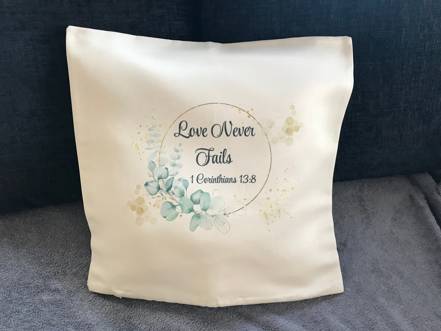 Cushion Cover 45x45cm Love Never Fails 1 Corinthians 13:8
