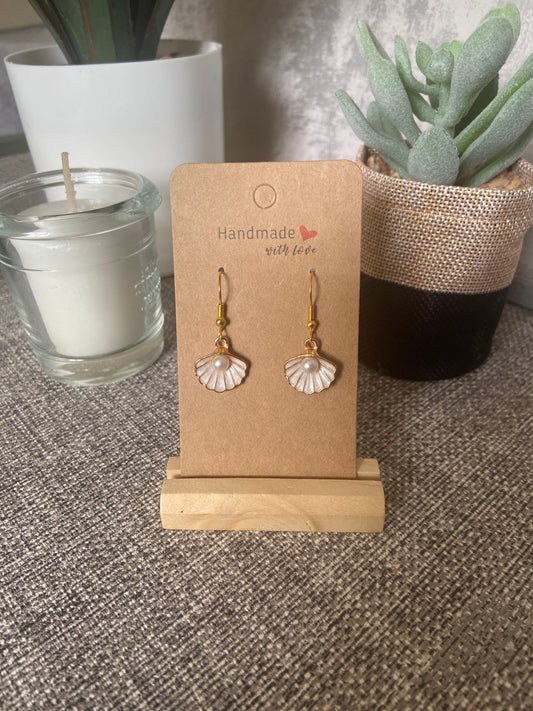 Shell Gold Trim with Faux Pearl Drop Gold Earring
