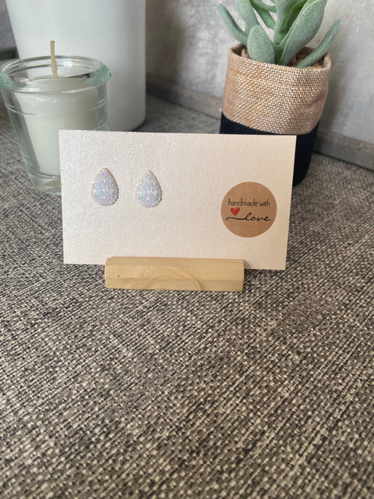 White Waterdrop glitter silver stud earring