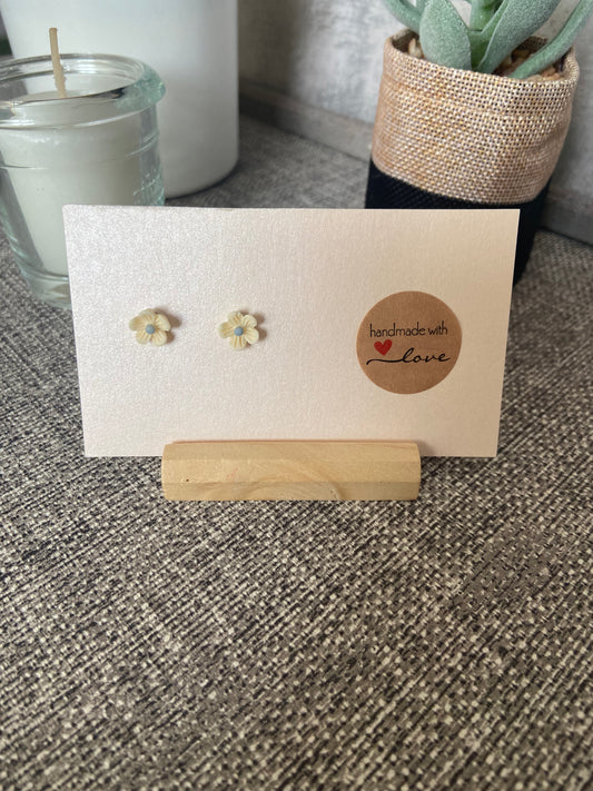 Mini Flower (Cream/Grey centre) silver stud earring