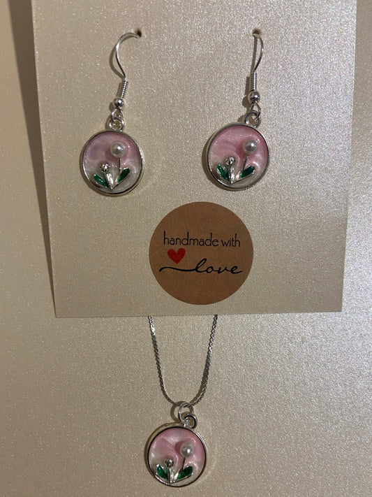 Pearl Flower Pearlescent Dangle Silver Earrings & Necklace Set