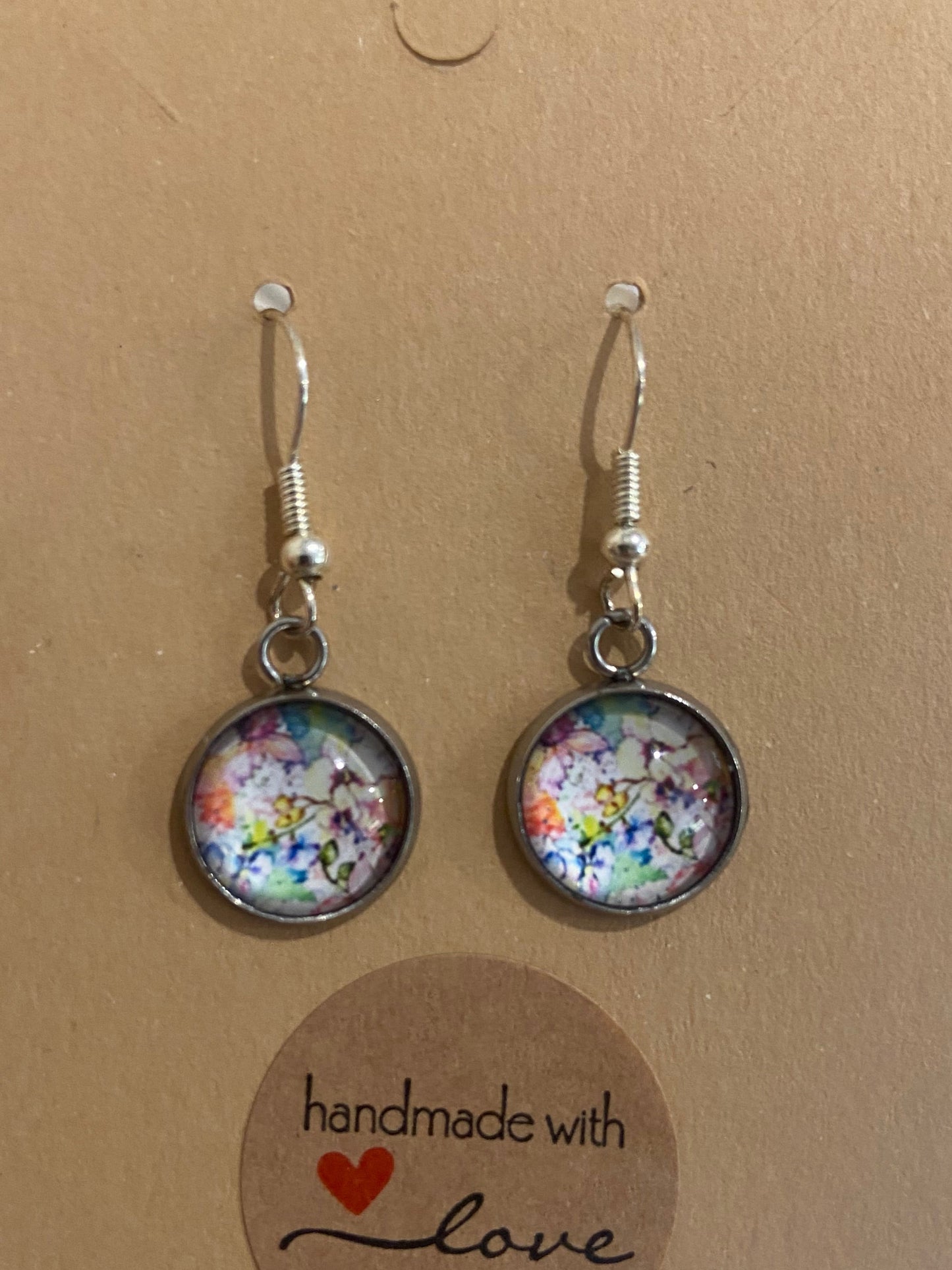 Dazzling & beautiful large floral pendant & Earring Set