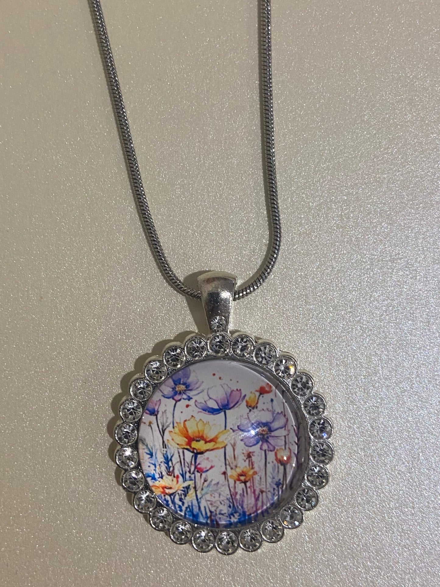 Dazzling & beautiful large wildflower pendant & Earring Set