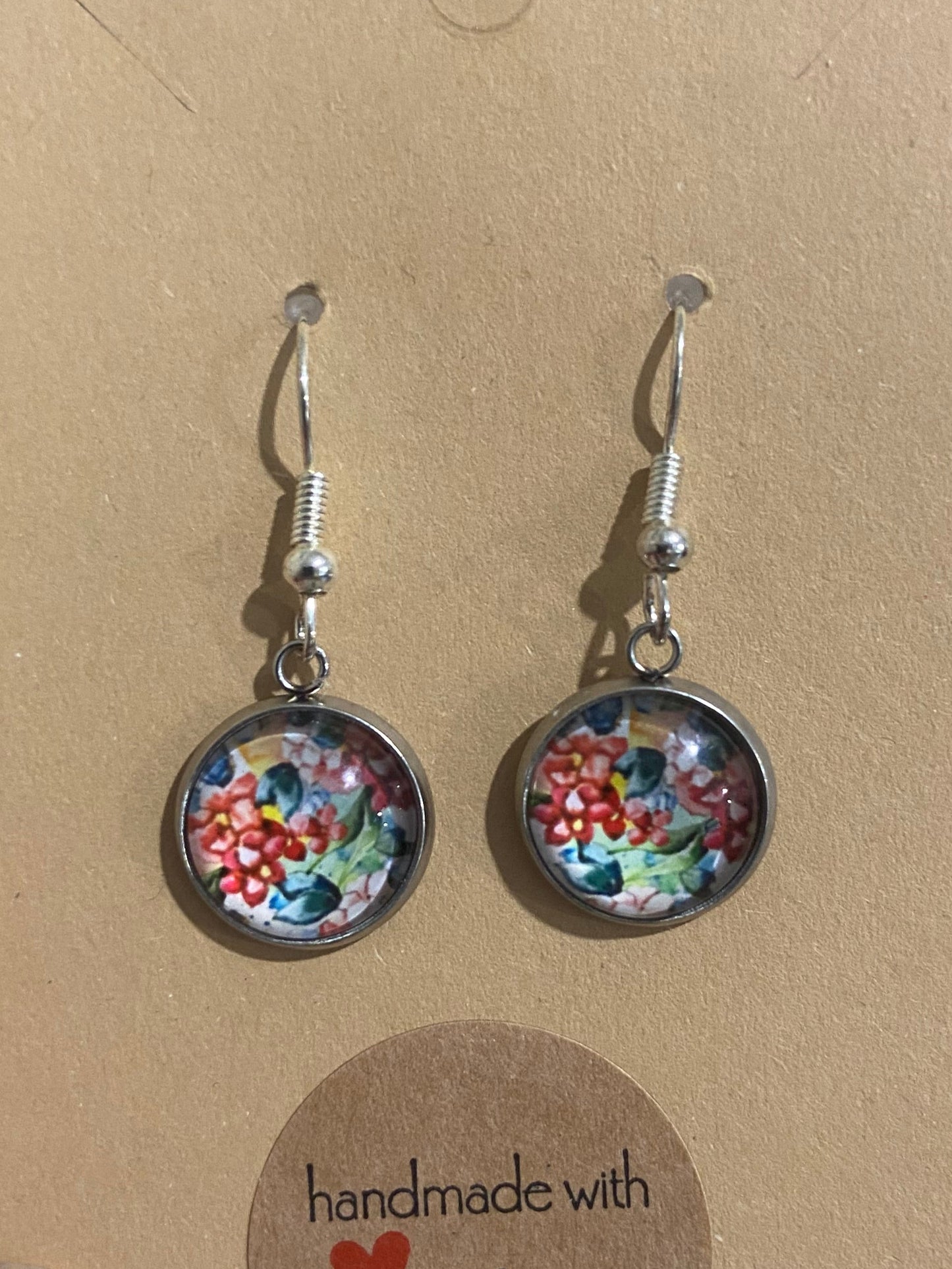 Dazzling & beautiful large floral pendant & Earring Set