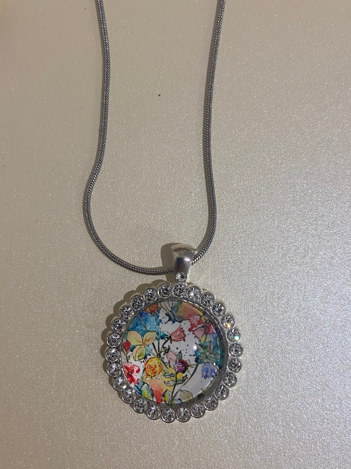 Dazzling & beautiful large floral pendant & Earring Set