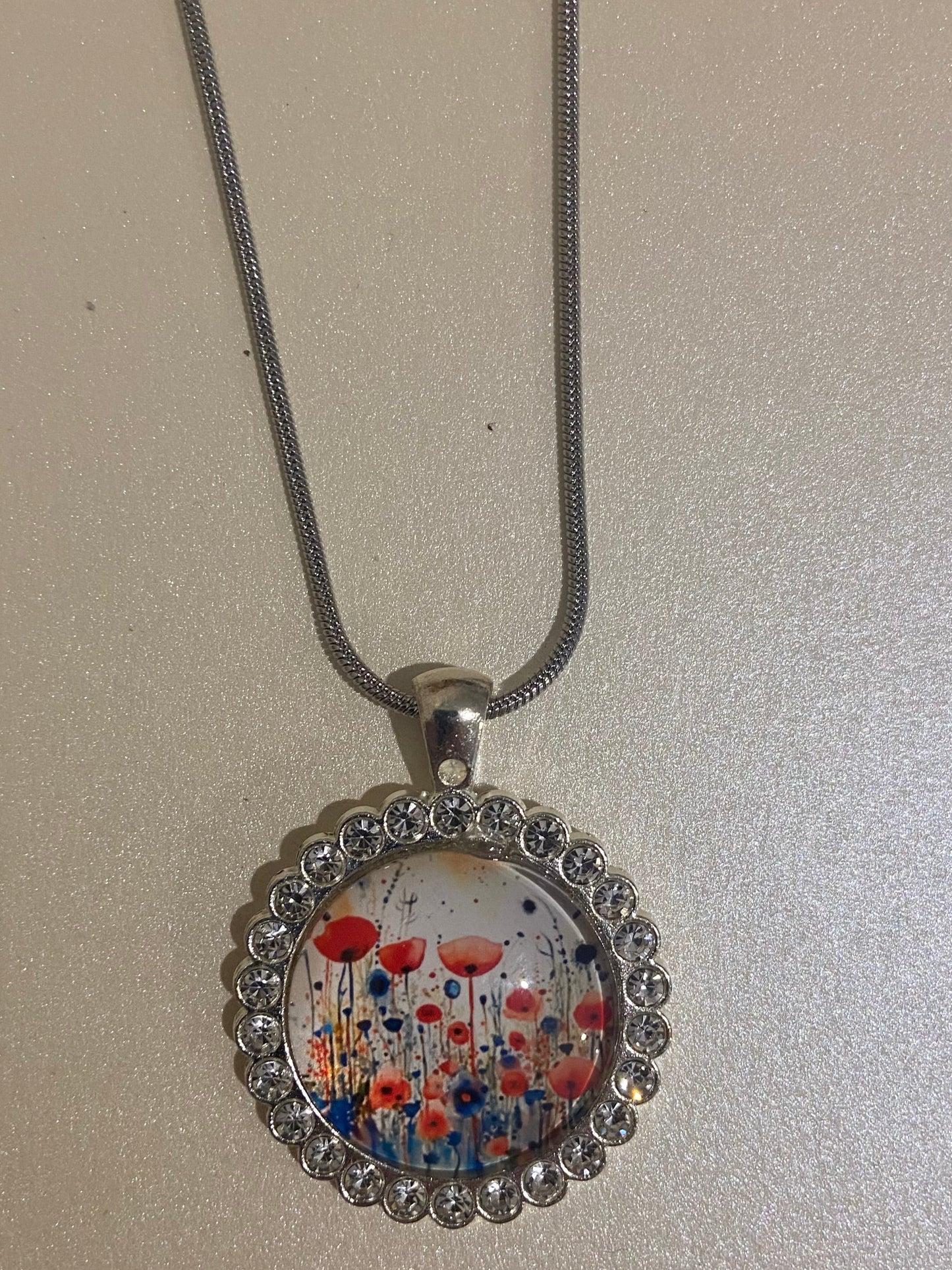 Dazzling & beautiful large poppy pendant & Earring Set