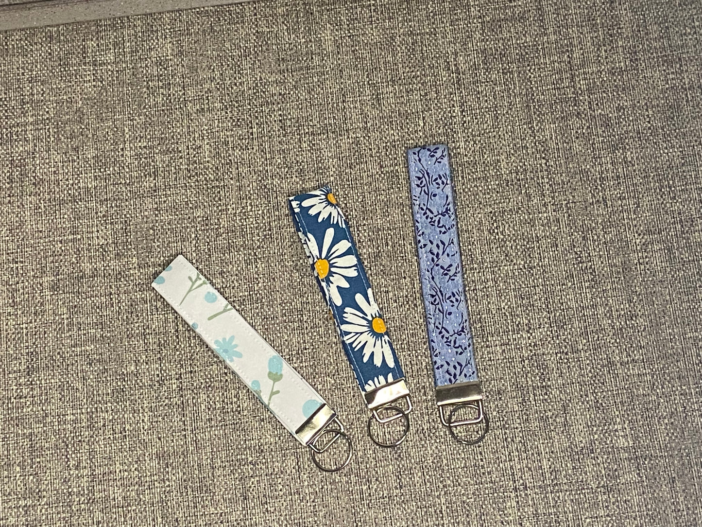 Keychain Wristlet - Blue Floral