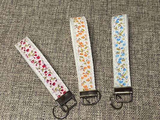 Keychain Wristlet - Lace Floral