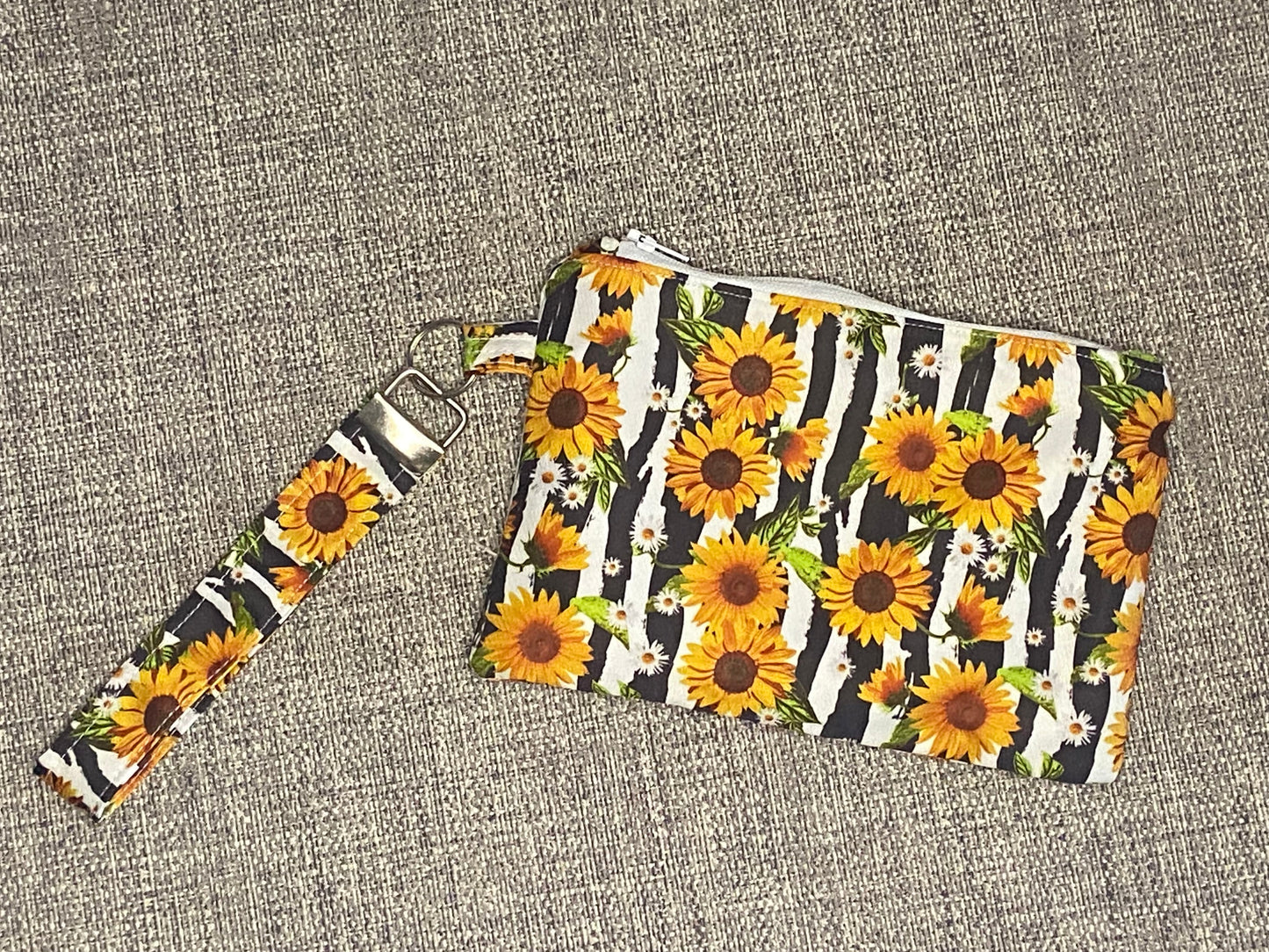 Wristlet Keychain Zip Pouch - Sunflower & Daisies