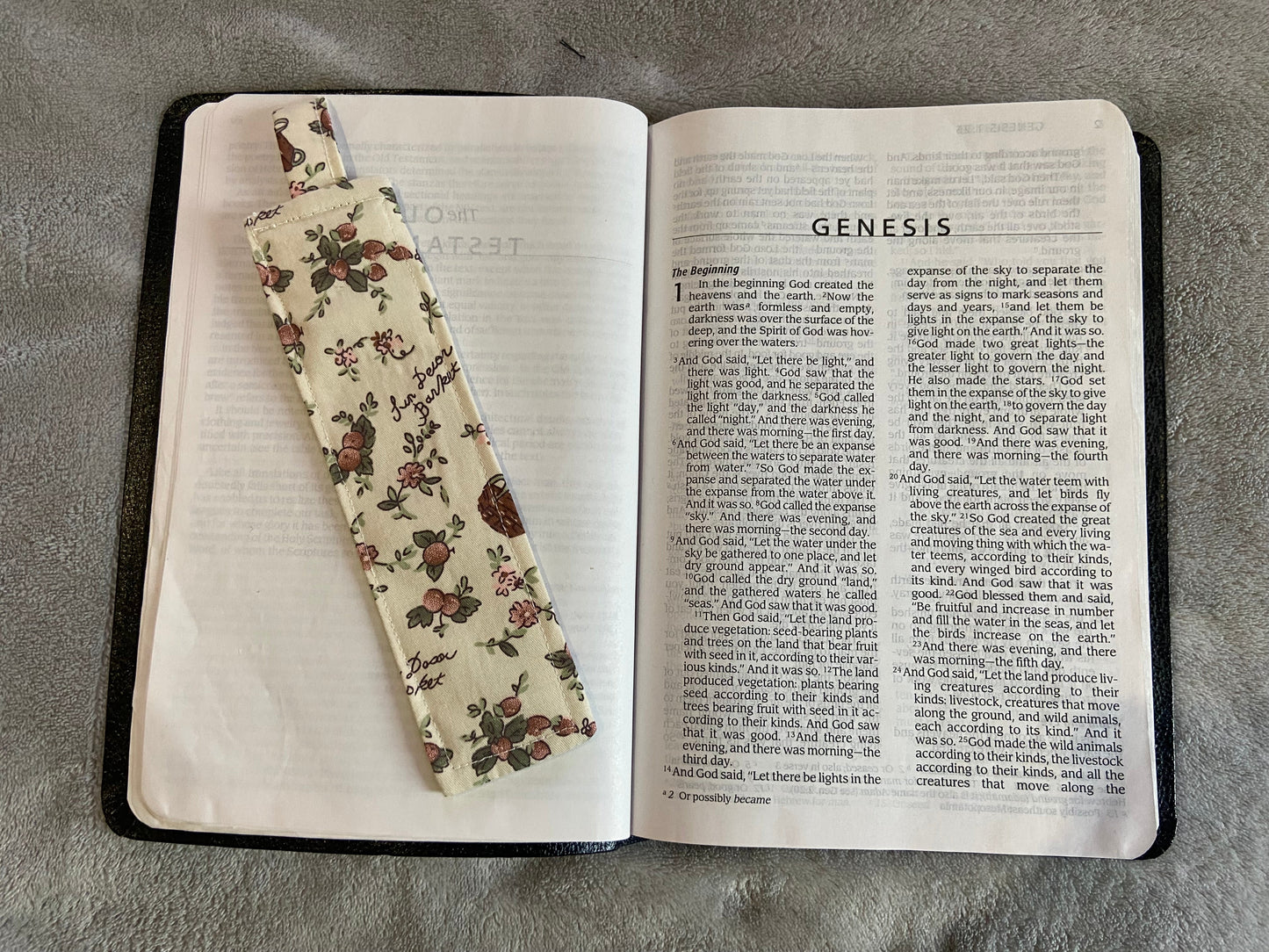 Fabric Bookmarks - Simply Nice!