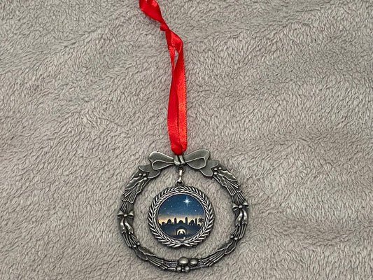 Metal Wreath Silver Hanging CHRISTmas decoration - Nativity Sillohette