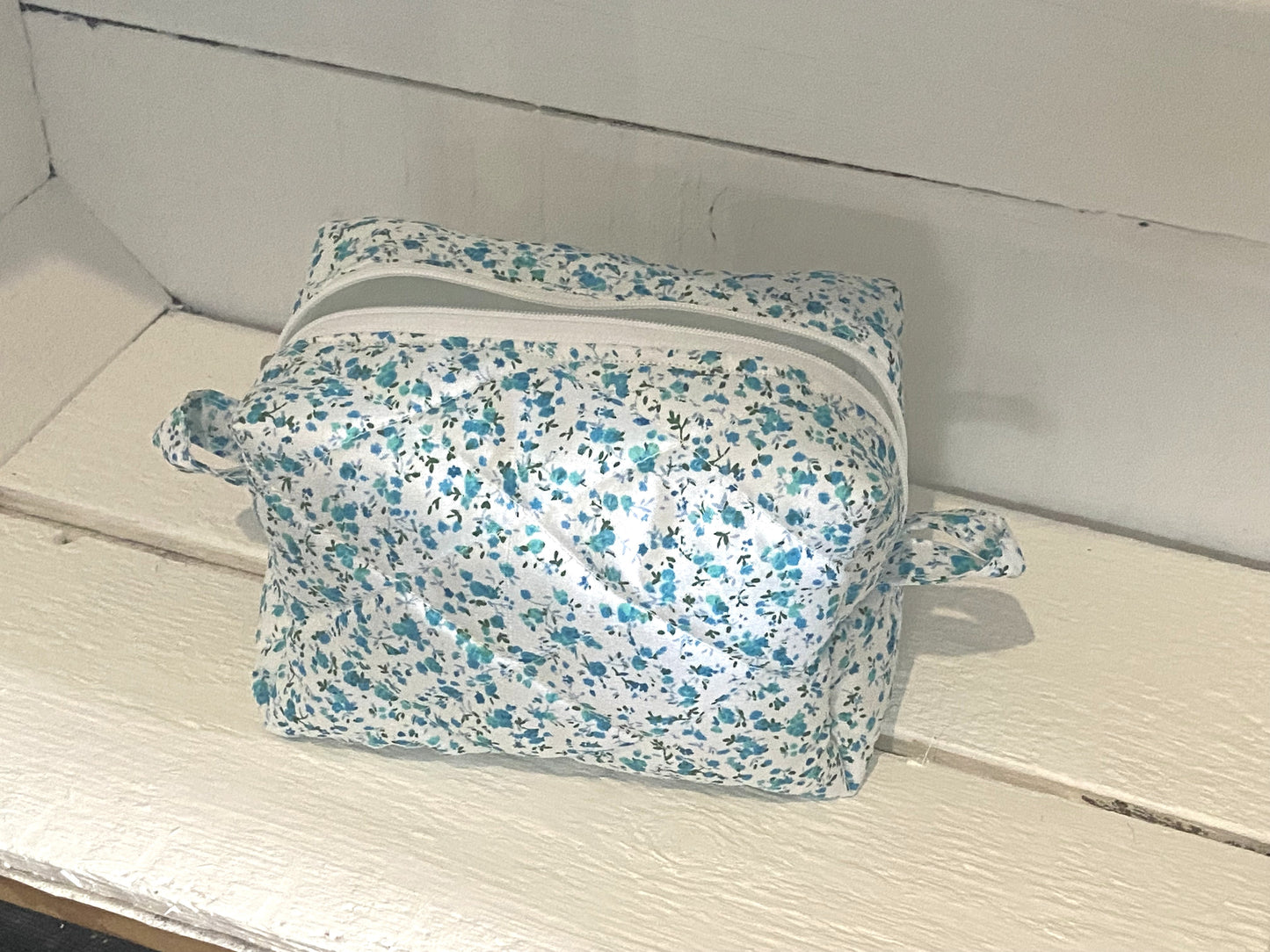Quilted Boxy Pouch - Medium - Turquoise Floral