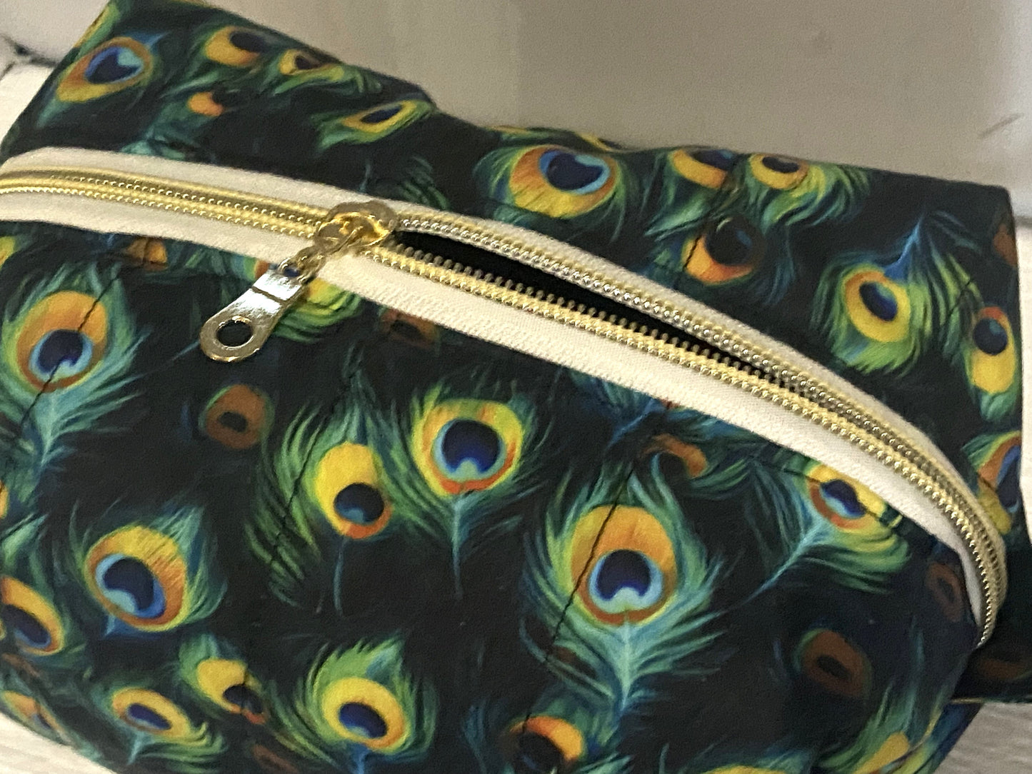 Quilted Boxy Pouch - Medium - Peacock