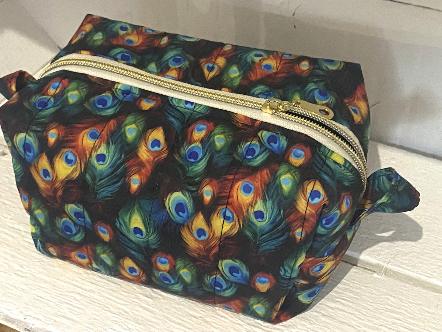 Quilted Boxy Pouch - Medium - Peacock