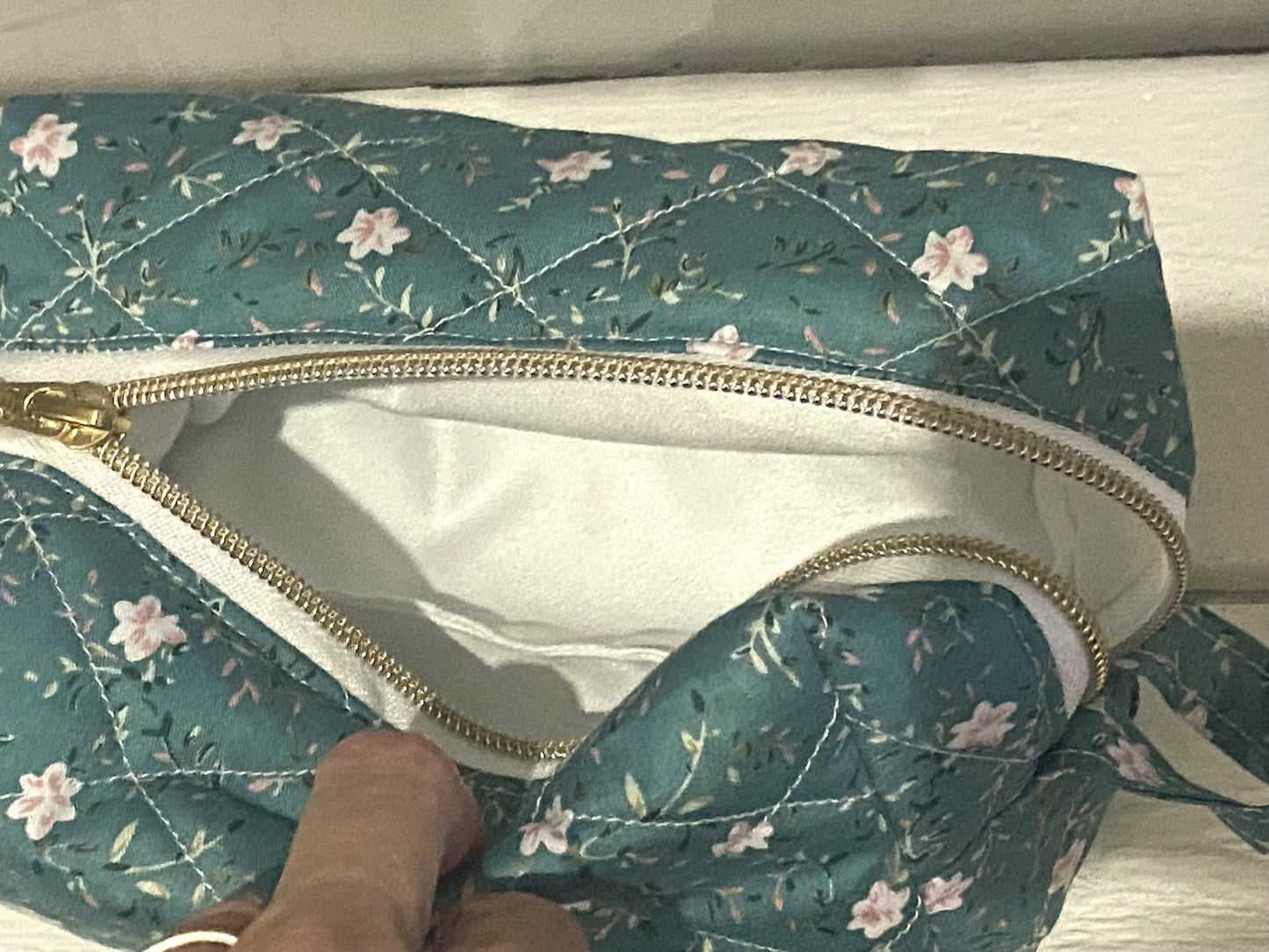 Quilted Boxy Pouch - Medium - Deep Turquoise Floral