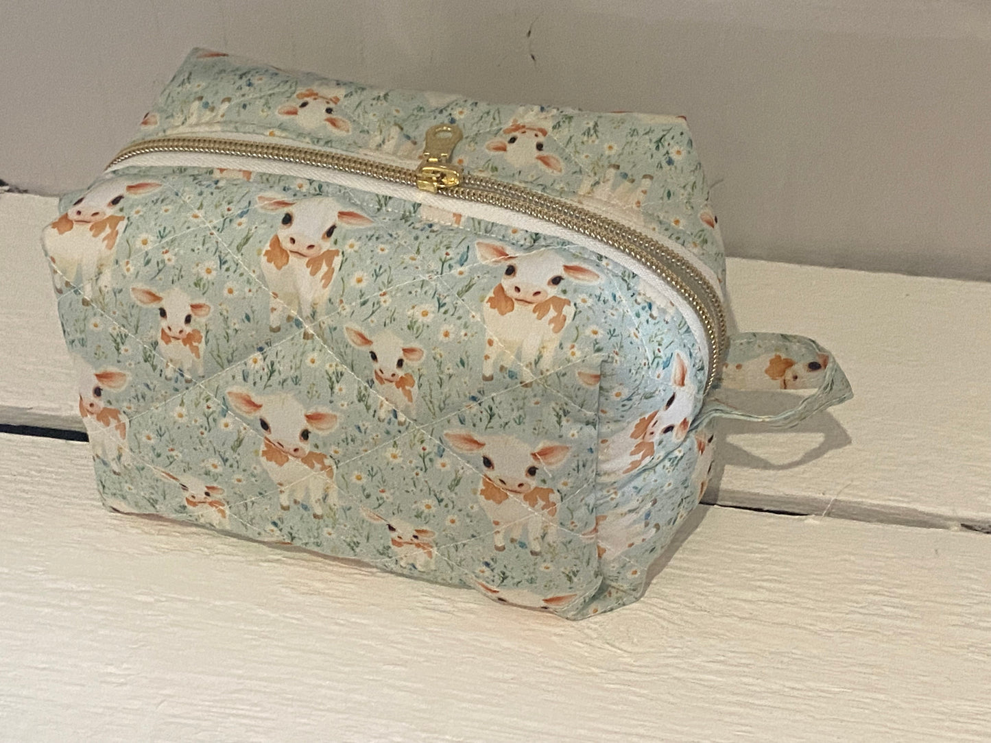 Quilted Boxy Pouch - Medium - Cute Cows