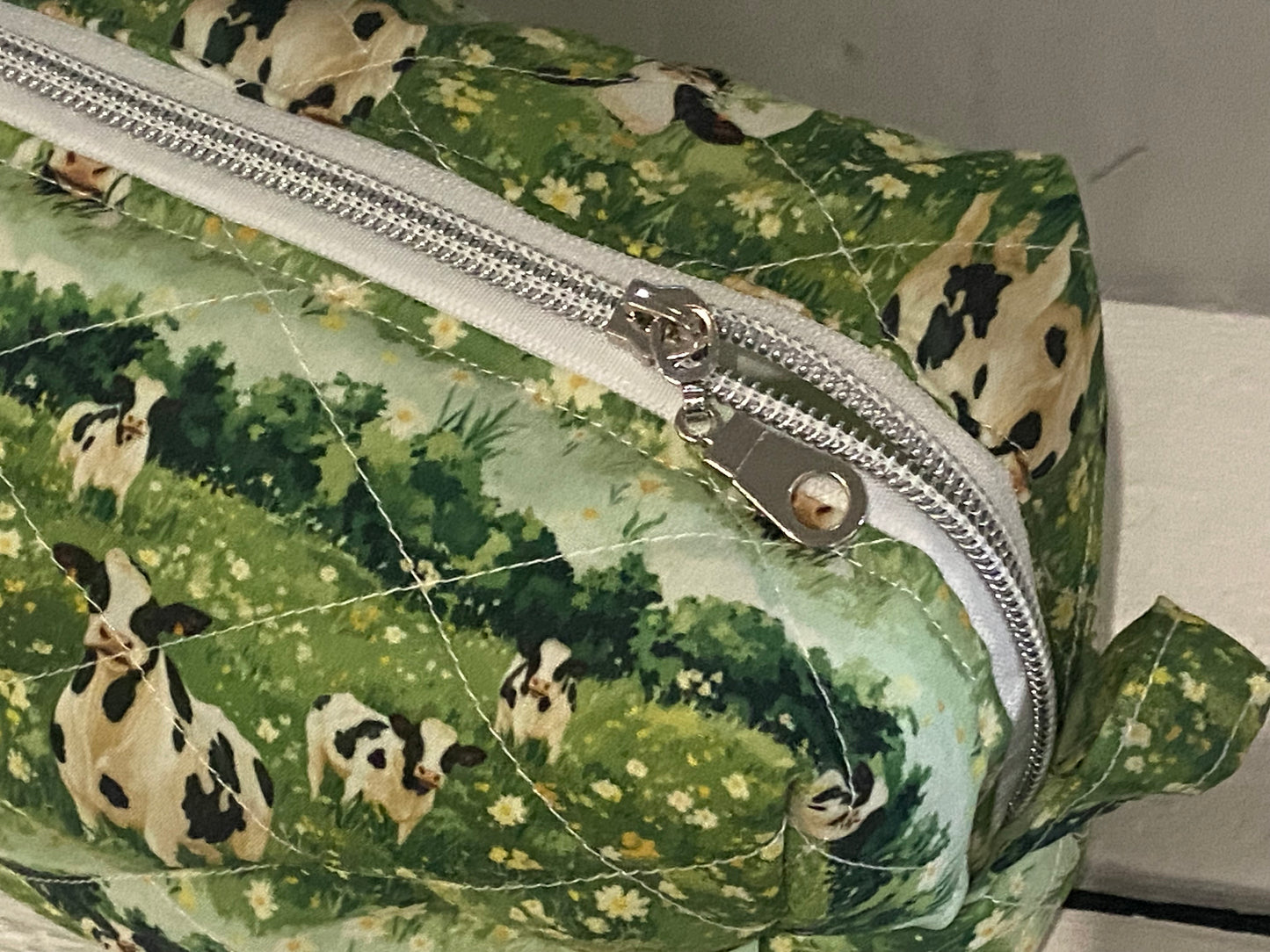 Quilted Boxy Pouch - Medium - Fresion Cow in Field