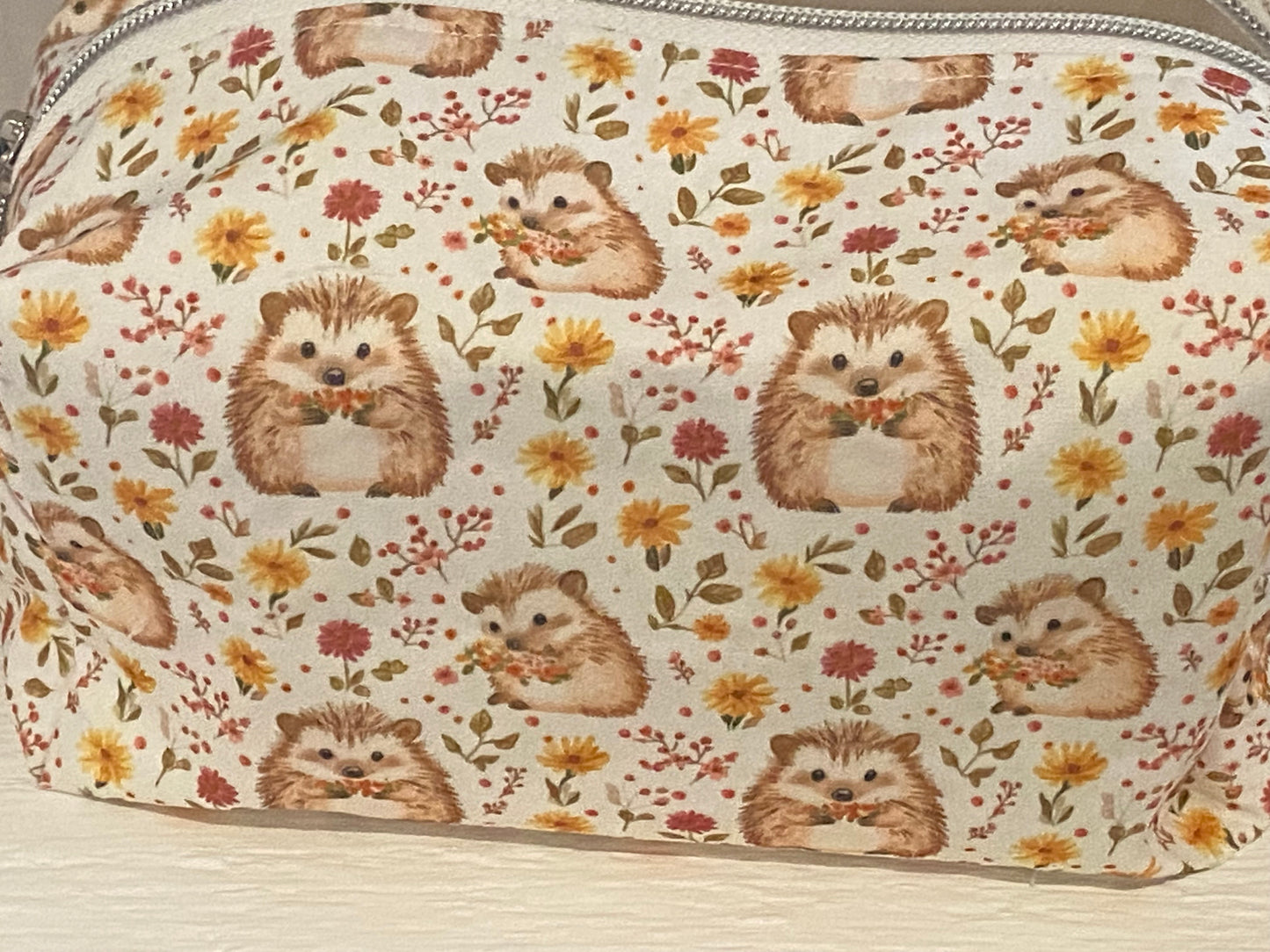Boxy Pouch - Medium - Hedgehog
